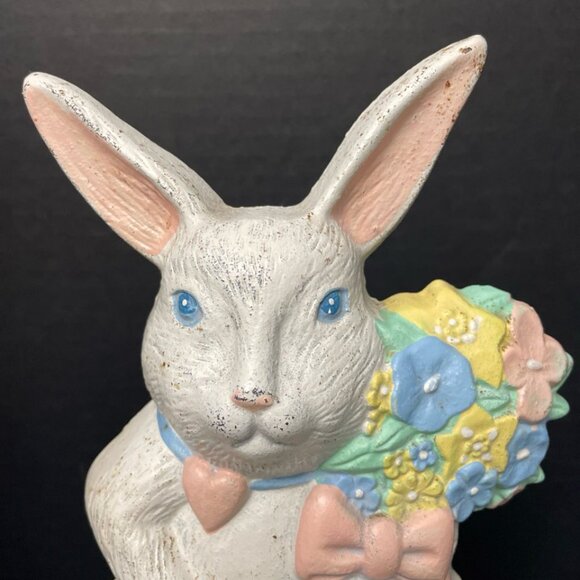 Vintage Midwest Imports Cast Iron Doorstop Bunny Rabbit w/ Flowers Basket Eggs - Picture 2 of 5